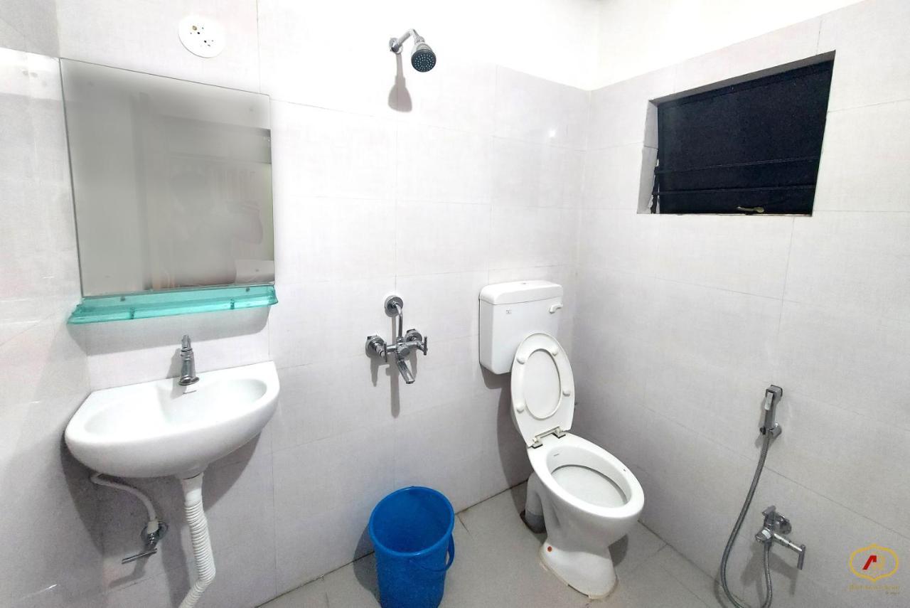 Hotel Aayes And Resort Shānti Niketan Εξωτερικό φωτογραφία